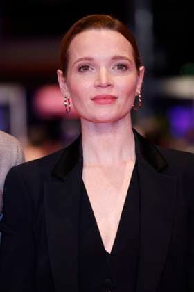 February 20, 2024: Karoline Herfurth attends the Honorary Golden Bear And Homage For Martin Scorsese ceremony during the 74th Berlinale International Film Festival at Berlinale Palast in Berlin, Germany, on 20 February 2024. Photo: - ZUMAm179 20240220_zep_m179_008 Copyright: xAlecxMichaelx