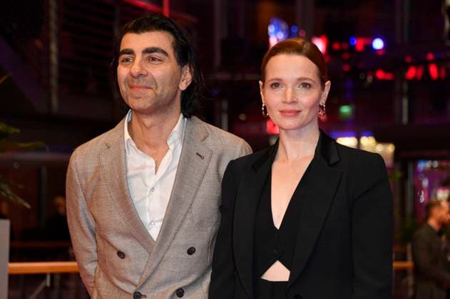 Fatih Akin and Karoline Herfurth at the presentation of the Honorary Golden Bear to Martin Scorsese at the Berlinale 2024 74 Berlin International Film Festival at the Berlinale Palast Berlin, 20 02 2024 Foto:xN.xKubelkax xFuturexImagex ehrenbaer_verleihung_4294