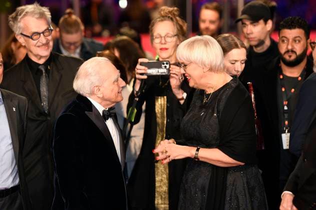 Martin Scorsese and Claudia Roth at the presentation of the Honorary Golden Bear to Martin Scorsese at the Berlinale 2024 74 Berlin International Film Festival at the Berlinale Palast Berlin, 20 02 2024 Foto:xC.xNiehausx xFuturexImagex ehrenbaer_verleihung_4396