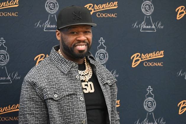 Entertainment Themen der Woche KW08 Entertainment Bilder des Tages RECORD DATE NOT STATED 50 Cent Attends Event At Stew Leonard s In Paramus, New Jersey (NEW) 50 Cent attends an event at Stew Leonard s in Paramus, New Jersey. February 21, 2024, Paramus, New Jersey Legendary musician and entrepreneur Curtis 50 Cent Jackson holds a bottle signing event featuring his Branson Cognac and Chemin du Roi champagne, Wednesday evening at Stew Leonard s. Fans lined up outside the store to get their bottles signed by the entertainer. Credit: Kyle Mazza TheNews2 (Foto: Kyle Mazza Thenews2 imago images) 50 Cent Attends Event At Stew Leonard s In Paramus, New Jersey  Copyright: xKylexMazzax