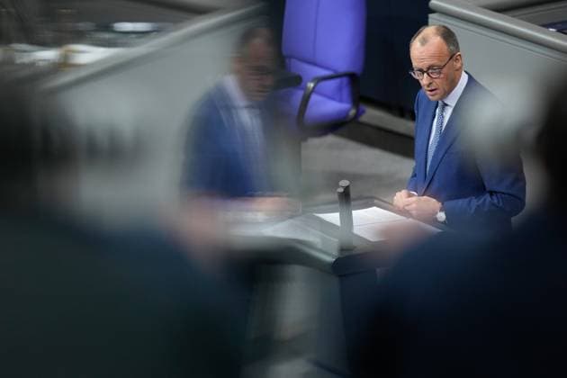 Deutscher Bundestag, 154. Plenarsitzung Friedrich Merz (CDU) bei seiner Rede zur Deutschen Aussen- und Sicherheitspolitik bei der 154. Sitzung des Deutschen Bundestag in Berlin, 22.02.2024 Berlin Berlin Deutschland *** German Bundestag, 154th plenary session Friedrich Merz CDU during his speech on German foreign and security policy at the 154th session of the German Bundestag in Berlin, 22 02 2024 Berlin Berlin Germany