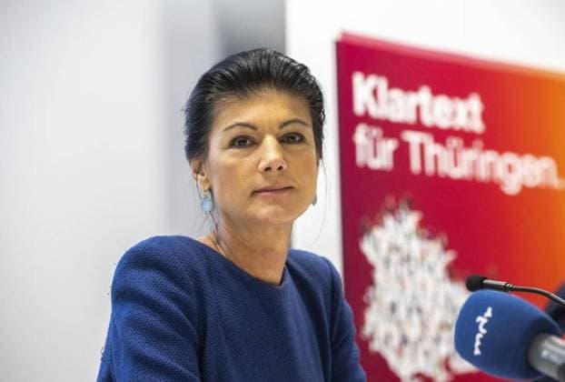 PK MIT SAHRA WAGENKNECHT (BSW) UND KATJA WOLF (BSW) ** NUR FÜR REDAKTIONELLE ZWECKE ** EDITORIAL USE ONLY **<p>23 02 2024-Erfurt: Die Politikerin Sahra Wagenknecht (BSW Bündnis Sahra Wagenknecht) stellt während einer Pressekonferenz in der Arena Erfurt gemeinsam mit Spitzenkandidatein Katja Wolf (BSW) die Kampagne für die Landtagswahl in Thüringen vor ( Deutschland Thueringen Erfurt Copyright: SaschaxFromm *** PK WITH SAHRA WAGENKNECHT BSW AND KATJA WOLF BSW FOR EDITORIAL PURPOSES ONLY EDITORIAL USE ONLY p 23 02 2024 Erfurt Politician Sahra Wagenknecht BSW Alliance Sahra Wagenknecht presents the campaign for the state election in Thuringia together with top candidate Katja Wolf BSW during a press conference in the Arena Erfurt Germ Copyright: SaschaxFromm doc7u9pap6djg9bgbl29h0 ,EDITORIAL USE ONLY