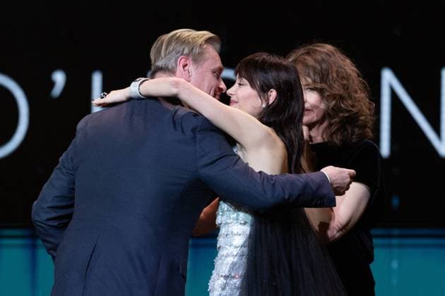 49eme Ã dition de la cÃ rÃ monie des CÃ sar Ã l?Olympia Ã Paris Christopher Nolan, CÃ sar d?honneur, Marion Cotillard, ValÃ rie Lemercier - 49eme Ã dition de la cÃ rÃ monie des CÃ sar Ã l?Olympia Ã Paris le 23 fÃ vrier 2024 Dominique Jacovides Olivier Borde Bestimage 49th Cesar Film Awards at L Olympia on February 23, 2024 in Paris Paris France  Copyright: xBORDE-JACOVIDESx xBESTIMAGExBORDE-JACOVIDESx xBESTIMAGEx