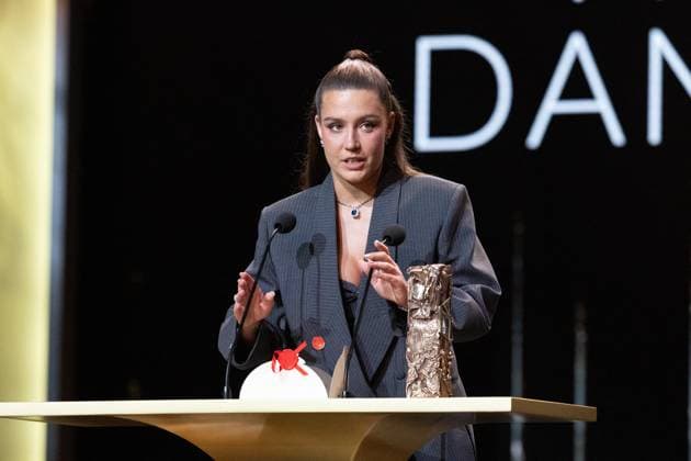 49eme Ã dition de la cÃ rÃ monie des CÃ sar Ã l?Olympia Ã Paris Adele Exarchopoulos (CÃ sar de la meilleure actrice dans un second rÃ le pour Â« Je Verrai Toujours Vos Visages Â» - 49eme Ã dition de la cÃ rÃ monie des CÃ sar Ã l?Olympia Ã Paris le 23 fÃ vrier 2024 Dominique Jacovides Olivier Borde Bestimage 49th Cesar Film Awards at L Olympia on February 23, 2024 in Paris Paris France  Copyright: xBORDE-JACOVIDESx xBESTIMAGExBORDE-JACOVIDESx xBESTIMAGEx