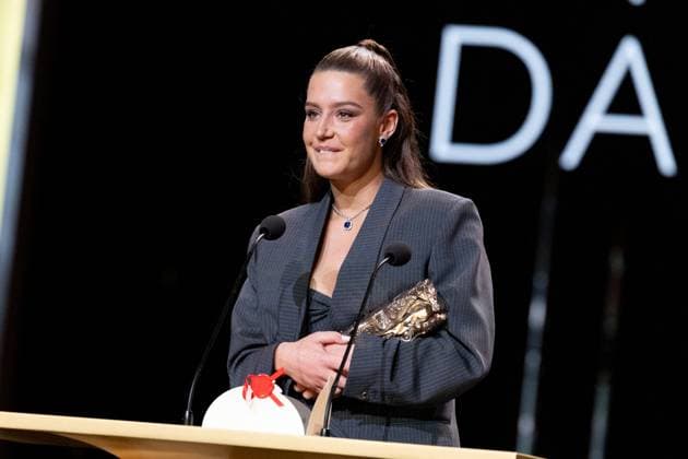 49eme Ã dition de la cÃ rÃ monie des CÃ sar Ã l?Olympia Ã Paris Adele Exarchopoulos (CÃ sar de la meilleure actrice dans un second rÃ le pour Â« Je Verrai Toujours Vos Visages Â» - 49eme Ã dition de la cÃ rÃ monie des CÃ sar Ã l?Olympia Ã Paris le 23 fÃ vrier 2024 Dominique Jacovides Olivier Borde Bestimage 49th Cesar Film Awards at L Olympia on February 23, 2024 in Paris Paris France  Copyright: xBORDE-JACOVIDESx xBESTIMAGExBORDE-JACOVIDESx xBESTIMAGEx