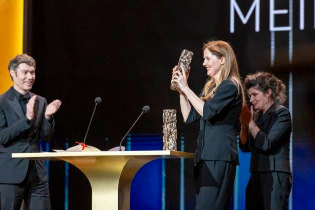 49eme Ã dition de la cÃ rÃ monie des CÃ sar Ã l?Olympia Ã Paris David Thion, Justine Triet et Marie-Ange Luciani (CÃ sar du meilleur film Pour Â« Anatomie D?une Chute Â») - 49eme Ã dition de la cÃ rÃ monie des CÃ sar Ã l?Olympia Ã Paris le 23 fÃ vrier 2024 Dominique Jacovides Olivier Borde Bestimage 49th Cesar Film Awards at L Olympia on February 23, 2024 in Paris Paris France  Copyright: xBORDE-JACOVIDESx xBESTIMAGExBORDE-JACOVIDESx xBESTIMAGEx