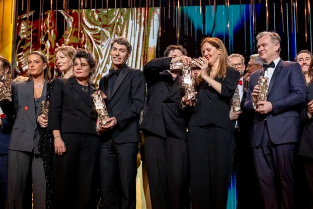 49eme à dition de la cà rà monie des Cà sar à l?Olympia à Paris Adele Exarchopoulos (Cà sar de la meilleure actrice dans un second rà le pour « Je Verrai Toujours Vos Visages », Sandra Hüller, Cà sar de la meilleure actrice pour Anatomie d?une chute, Marie-Ange Luciani, David Thion, Dali Benssalah, Justine Triet, Cà sar de la meilleur rà alisation Pour Anatomie D?une Chute, Cà sar du meilleur scà nario original Pour Anatomie D?une Chute, Cà sar du meilleur film Pour Anatomie D?une Chute, Christopher Nolan (Cà sar d?Honneur) - 49eme à dition de la cà rà monie des Cà sar à l?Olympia à Paris le 23 fà vrier 2024 Dominique Jacovides Olivier Borde Bestimage 49th Cesar Film Awards at L Olympia Copyright: xBORDE-JACOVIDESx xBESTIMAGExBORDE-JACOVIDESx xBESTIMAGEx