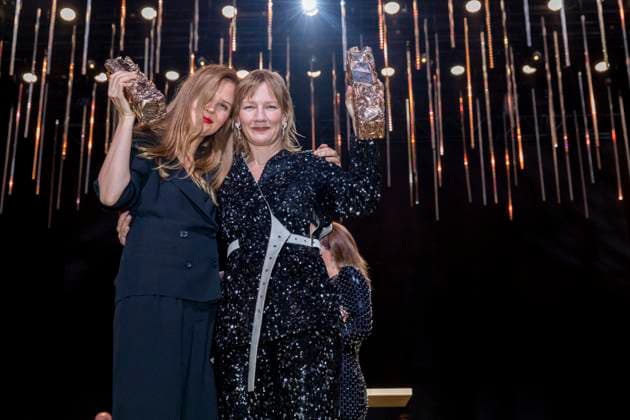 49eme Ã dition de la cÃ rÃ monie des CÃ sar Ã l?Olympia Ã Paris Sandra Hüller, CÃ sar de la meilleure actrice pour Anatomie d?une chute et Justine Triet, CÃ sar de la meilleur rÃ alisation Pour Anatomie D?une Chute, CÃ sar du meilleur scÃ nario original Pour Anatomie D?une Chute, CÃ sar du meilleur film Pour Anatomie D?une Chute - 49eme Ã dition de la cÃ rÃ monie des CÃ sar Ã l?Olympia Ã Paris le 23 fÃ vrier 2024 Dominique Jacovides Olivier Borde Bestimage 49th Cesar Film Awards at L Olympia on February 23, 2024 in Paris Paris France  Copyright: xBORDE-JACOVIDESx xBESTIMAGExBORDE-JACOVIDESx xBESTIMAGEx