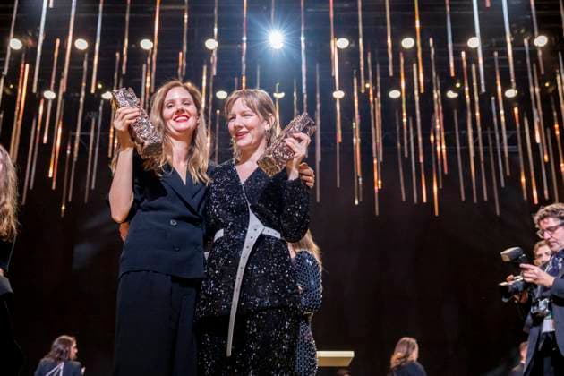 49eme Ã dition de la cÃ rÃ monie des CÃ sar Ã l?Olympia Ã Paris Sandra Hüller, CÃ sar de la meilleure actrice pour Anatomie d?une chute et Justine Triet, CÃ sar de la meilleur rÃ alisation Pour Anatomie D?une Chute, CÃ sar du meilleur scÃ nario original Pour Anatomie D?une Chute, CÃ sar du meilleur film Pour Anatomie D?une Chute - 49eme Ã dition de la cÃ rÃ monie des CÃ sar Ã l?Olympia Ã Paris le 23 fÃ vrier 2024 Dominique Jacovides Olivier Borde Bestimage 49th Cesar Film Awards at L Olympia on February 23, 2024 in Paris Paris France  Copyright: xBORDE-JACOVIDESx xBESTIMAGExBORDE-JACOVIDESx xBESTIMAGEx