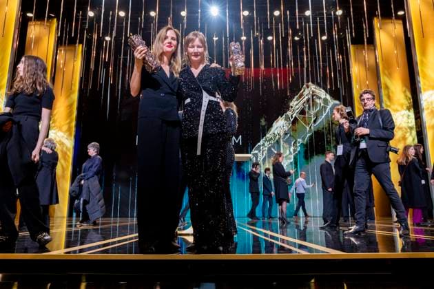 49eme Ã dition de la cÃ rÃ monie des CÃ sar Ã l?Olympia Ã Paris Sandra Hüller, CÃ sar de la meilleure actrice pour Anatomie d?une chute et Justine Triet, CÃ sar de la meilleur rÃ alisation Pour Anatomie D?une Chute, CÃ sar du meilleur scÃ nario original Pour Anatomie D?une Chute, CÃ sar du meilleur film Pour Anatomie D?une Chute - 49eme Ã dition de la cÃ rÃ monie des CÃ sar Ã l?Olympia Ã Paris le 23 fÃ vrier 2024 Dominique Jacovides Olivier Borde Bestimage 49th Cesar Film Awards at L Olympia on February 23, 2024 in Paris Paris France  Copyright: xBORDE-JACOVIDESx xBESTIMAGExBORDE-JACOVIDESx xBESTIMAGEx