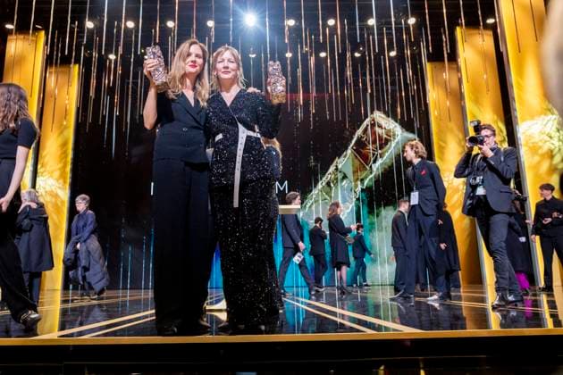 49eme Ã dition de la cÃ rÃ monie des CÃ sar Ã l?Olympia Ã Paris Sandra Hüller, CÃ sar de la meilleure actrice pour Anatomie d?une chute et Justine Triet, CÃ sar de la meilleur rÃ alisation Pour Anatomie D?une Chute, CÃ sar du meilleur scÃ nario original Pour Anatomie D?une Chute, CÃ sar du meilleur film Pour Anatomie D?une Chute - 49eme Ã dition de la cÃ rÃ monie des CÃ sar Ã l?Olympia Ã Paris le 23 fÃ vrier 2024 Dominique Jacovides Olivier Borde Bestimage 49th Cesar Film Awards at L Olympia on February 23, 2024 in Paris Paris France  Copyright: xBORDE-JACOVIDESx xBESTIMAGExBORDE-JACOVIDESx xBESTIMAGEx