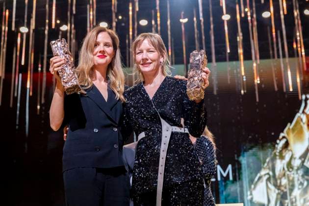 49eme Ã dition de la cÃ rÃ monie des CÃ sar Ã l?Olympia Ã Paris Sandra Hüller, CÃ sar de la meilleure actrice pour Anatomie d?une chute et Justine Triet, CÃ sar de la meilleur rÃ alisation Pour Anatomie D?une Chute, CÃ sar du meilleur scÃ nario original Pour Anatomie D?une Chute, CÃ sar du meilleur film Pour Anatomie D?une Chute - 49eme Ã dition de la cÃ rÃ monie des CÃ sar Ã l?Olympia Ã Paris le 23 fÃ vrier 2024 Dominique Jacovides Olivier Borde Bestimage 49th Cesar Film Awards at L Olympia on February 23, 2024 in Paris Paris France  Copyright: xBORDE-JACOVIDESx xBESTIMAGExBORDE-JACOVIDESx xBESTIMAGEx