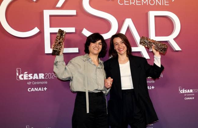Photocall des laurÃ ats (press room) lors de la 49eme Ã dition de la cÃ rÃ monie des CÃ sar Ã l?Olympia Ã Paris Marie Boitard, Alice Douard (CÃ sar Du Meilleur Film De Court MÃ trage De Fiction pour Â« L?attente Â») - Photocall des laurÃ ats (press room) lors de la 49eme Ã dition de la cÃ rÃ monie des CÃ sar Ã l?Olympia Ã Paris le 23 fÃ vrier 2024 Dominique Jacovides Olivier Borde Bestimage Press room during 49th Cesar Film Awards at L Olympia on February 23, 2024 in Paris Paris France  Copyright: xBORDE-JACOVIDESx xBESTIMAGExBORDE-JACOVIDESx xBESTIMAGEx