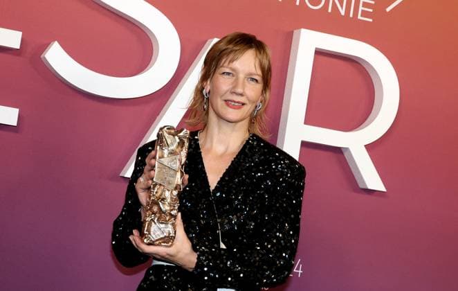 Photocall des laurÃ ats (press room) lors de la 49eme Ã dition de la cÃ rÃ monie des CÃ sar Ã l?Olympia Ã Paris Sandra Hüller, CÃ sar de la meilleure actrice pour Anatomie d?une chute - Photocall des laurÃ ats (press room) lors de la 49eme Ã dition de la cÃ rÃ monie des CÃ sar Ã l?Olympia Ã Paris le 23 fÃ vrier 2024 Dominique Jacovides Olivier Borde Bestimage Press room during 49th Cesar Film Awards at L Olympia on February 23, 2024 in Paris Paris France  Copyright: xBORDE-JACOVIDESx xBESTIMAGExBORDE-JACOVIDESx xBESTIMAGEx