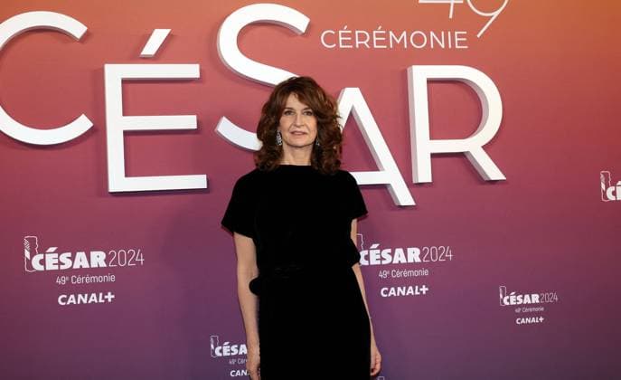 Photocall des laurÃ ats (press room) lors de la 49eme Ã dition de la cÃ rÃ monie des CÃ sar Ã l?Olympia Ã Paris ValÃ rie Lemercier, prÃ sidente des CÃ sar 2024 - Photocall des laurÃ ats (press room) lors de la 49eme Ã dition de la cÃ rÃ monie des CÃ sar Ã l?Olympia Ã Paris le 23 fÃ vrier 2024 Dominique Jacovides Olivier Borde Bestimage Press room during 49th Cesar Film Awards at L Olympia on February 23, 2024 in Paris Paris France  Copyright: xBORDE-JACOVIDESx xBESTIMAGExBORDE-JACOVIDESx xBESTIMAGEx