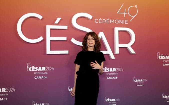 Photocall des laurÃ ats (press room) lors de la 49eme Ã dition de la cÃ rÃ monie des CÃ sar Ã l?Olympia Ã Paris ValÃ rie Lemercier, prÃ sidente des CÃ sar 2024 - Photocall des laurÃ ats (press room) lors de la 49eme Ã dition de la cÃ rÃ monie des CÃ sar Ã l?Olympia Ã Paris le 23 fÃ vrier 2024 Dominique Jacovides Olivier Borde Bestimage Press room during 49th Cesar Film Awards at L Olympia on February 23, 2024 in Paris Paris France  Copyright: xBORDE-JACOVIDESx xBESTIMAGExBORDE-JACOVIDESx xBESTIMAGEx
