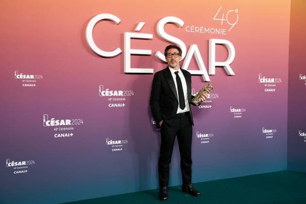 49eme ceremonie des CESAR - Salle de presse Phtocall des laureats. 49th CESAR ceremony awards. Photocall of winners : Stephane Taillasson (meilleur decor) 302003 2024-02-24 Olympia  Copyright: xIvankaxVoisinx xStarfacex STAR_302003_010