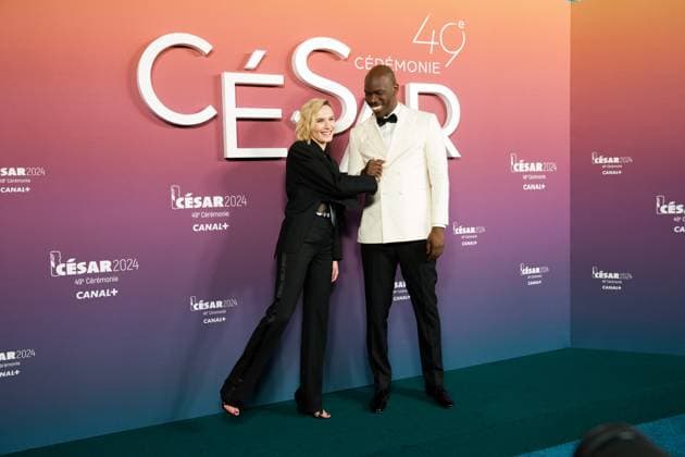 49eme ceremonie des CESAR - Salle de presse Phtocall des laureats. 49th CESAR ceremony awards. Ana Girardot et Jean-Pascal Zadi 302003 2024-02-24 Olympia  Copyright: xIvankaxVoisinx xStarfacex STAR_302003_013