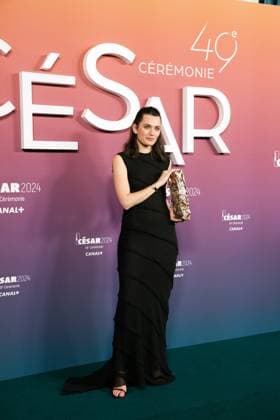 49eme ceremonie des CESAR - Salle de presse Phtocall des laureats. 49th CESAR ceremony awards. Photocall of winners : Ella Rumpf 302003 2024-02-24 Olympia  Copyright: xIvankaxVoisinx xStarfacex STAR_302003_031