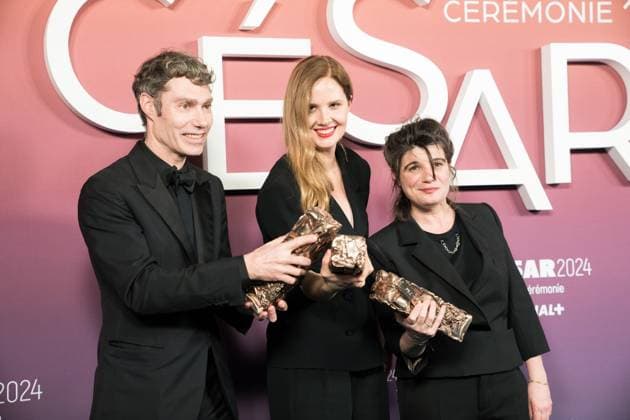 49eme ceremonie des CESAR - Salle de presse Phtocall des laureats. 49th CESAR ceremony awards. Photocall of winners : Justine Triet avec ses producteurs Marie-Ange Luciani et David Thion 302003 2024-02-24 Olympia  Copyright: xIvankaxVoisinx xStarfacex STAR_302003_093