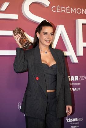 49eme ceremonie des CESAR - Salle de presse Phtocall des laureats. 49th CESAR ceremony awards. Photocall of winners : Adele Exarchopoulos 302003 2024-02-23 Olympia  Copyright: xIvankaxVoisinx xStarfacex STAR_302003_104