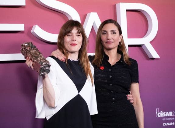 49eme ceremonie des CESAR - Salle de presse Phtocall des laureats. 49th CESAR ceremony awards. Photocall of winners : Valerie Donzelli et Audrey Diwan 302003 2024-02-23 Olympia  Copyright: xIvankaxVoisinx xStarfacex STAR_302003_108