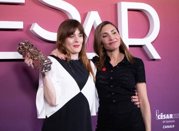 49eme ceremonie des CESAR - Salle de presse Phtocall des laureats. 49th CESAR ceremony awards. Photocall of winners : Valerie Donzelli et Audrey Diwan 302003 2024-02-23 Olympia  Copyright: xIvankaxVoisinx xStarfacex STAR_302003_109