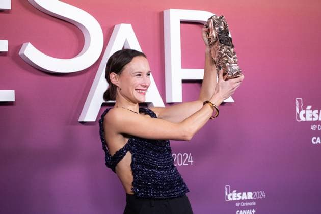 49eme ceremonie des CESAR - Salle de presse Phtocall des laureats. 49th CESAR ceremony awards. Photocall of winners : Mathilde Bedouet 302003 2024-02-23 Olympia  Copyright: xIvankaxVoisinx xStarfacex STAR_302003_119