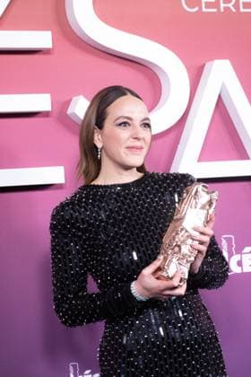 49eme ceremonie des CESAR - Salle de presse Phtocall des laureats. 49th CESAR ceremony awards. Photocall of winners : Monia Chokri, realisatrice de Simple comme Sylvain (meilleur film etranger) 302003 2024-02-23 Olympia  Copyright: xIvankaxVoisinx xStarfacex STAR_302003_167