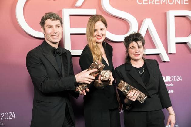 49eme ceremonie des CESAR - Salle de presse Phtocall des laureats. 49th CESAR ceremony awards. Photocall of winners : Justine Triet avec ses producteurs Marie-Ange Luciani et David Thion 302003 2024-02-24 Olympia  Copyright: xIvankaxVoisinx xStarfacex STAR_302003_092