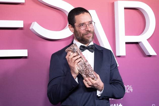 49eme ceremonie des CESAR - Salle de presse Phtocall des laureats. 49th CESAR ceremony awards. Photocall of winners : Laurent Senechal (meilleur montage) 302003 2024-02-24 Olympia  Copyright: xIvankaxVoisinx xStarfacex STAR_302003_183