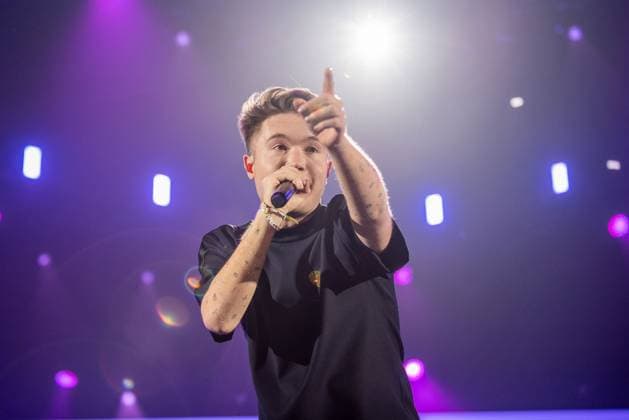 Italian singer Music Concert - Alfa - Non so chi ha creato il mondo ma so che era innamorato Tour Alfa (Andrea De Filippi) Milan Forum Italy Copyright: xMirkoxFava TSCKx xLiveMediax LPM_1249072