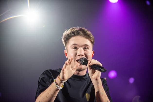 Italian singer Music Concert - Alfa - Non so chi ha creato il mondo ma so che era innamorato Tour Alfa (Andrea De Filippi) Milan Forum Italy Copyright: xMirkoxFava TSCKx xLiveMediax LPM_1249074