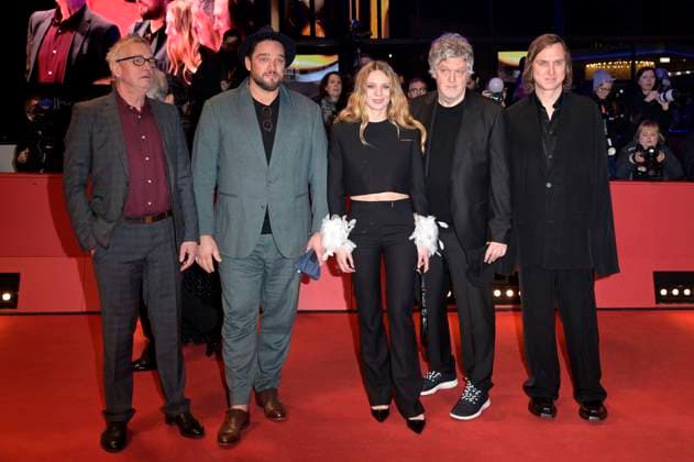 Hans Uwe Bauer, Ronald Zehrfeld, Lilith Stangenberg, Matthias Glasner and Lars Eidinger at the Closing Ceremony with Award Ceremony at the Berlinale 2024 74 Berlin International Film Festival at the Berlinale Palast Berlin, 24 02 2024 Foto:xF.xKernx xFuturexImagex preisverleihung_4270