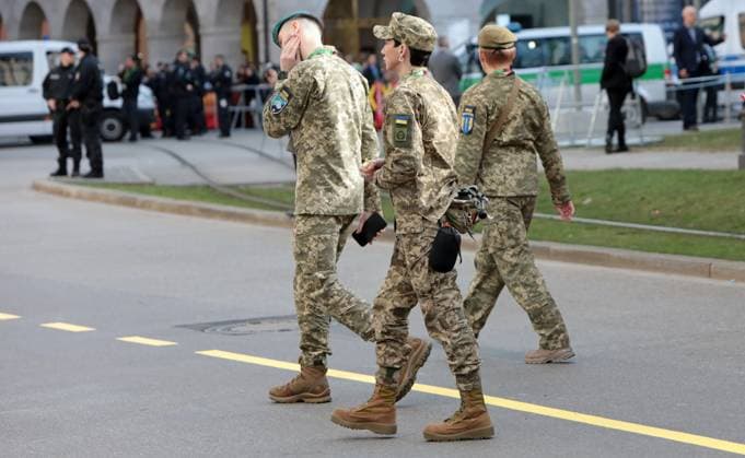 Members of the Ukrainian Armed Forces during the Munich Security Conference in front of the Bayerischer Hof at Promenadeplatz Members of the Ukrainian Armed Forces during the Munich Security Conference in front of the Bayerischer Hof at Promenadeplatz Munich Bavaria Germany