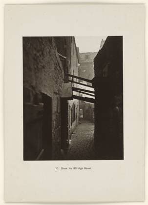 RECORD DATE NOT STATED The Slums of Glasgow, Thomas Annan (attributed to), 1868 - 1877 photograph Glasgow photographic support. cardboard carbon print lane, alley Glasgow Copyright: xpiemagsx rknbpie14012024-57330 !ACHTUNG AUFNAHMEDATUM GESCHÄTZT!