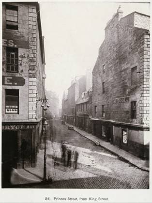 RECORD DATE NOT STATED Princes Street in Glasgow, seen from High Street, Thomas Annan (attributed to), 1868 - 1877 photograph Glasgow photographic support. cardboard carbon print street Glasgow Copyright: xpiemagsx rknbpie14012024-57331 !ACHTUNG AUFNAHMEDATUM GESCHÄTZT!