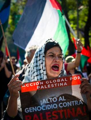 February 25, 2024, Mexico City, Mexico City, Mexico: A crowd of people protest this Sunday in front of the United States embassy in Mexico City, to stop Israel s attacks against the Palestinian people..The UN Secretary-General on Friday issued an urgent call to all parties involved in this week s escalation of violence in the occupied Palestinian territory of Gaza, and to Israel, to immediately cease the fighting or risk creating an unsustainable humanitarian and security conflict . crisis. ..â€oeThe current military escalation has caused great suffering and destruction. It has claimed dozens of civilian lives, including, tragically, many children. The fighting could trigger an uncontrollable humanitarian and security crisis a - ZUMAn296 20240225_zip_n296_001 Copyright: xJorgexNunezx