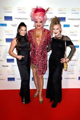 Sally Özcan, Olivia Jones and Veuve Noire at the German Reading Award 2024 ceremony at the Humboldt CarrÃ Berlin, 27 02 2024 Foto:xS.xGabschx xFuturexImagex lesepreis_4204