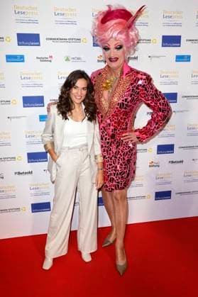 Mona Ameziane and Olivia Jones at the German Reading Award 2024 ceremony at the Humboldt CarrÃ Berlin, 27 02 2024 Foto:xS.xGabschx xFuturexImagex lesepreis_4219