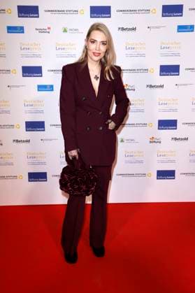 Alexa Feser at the presentation of the German Reading Award 2024 at the Humboldt CarrÃ Berlin, 27 02 2024 Foto:xS.xGabschx xFuturexImagex lesepreis_4222
