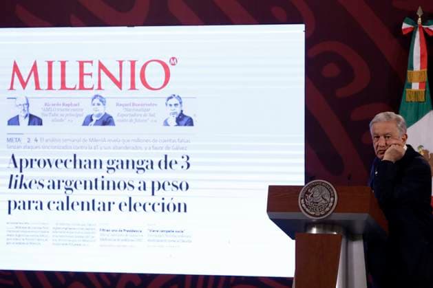 February 27, 2024, Mexico City, Mexico: Mexico s President Andres Manuel Lopez Obrador gesticulates while speak during his briefing conference at the National Palace. on February 27, 2024 in Mexico City, Mexico Mexico City Mexico - ZUMAe321 20240227_zia_e321_019 Copyright: xLuisxBarronx