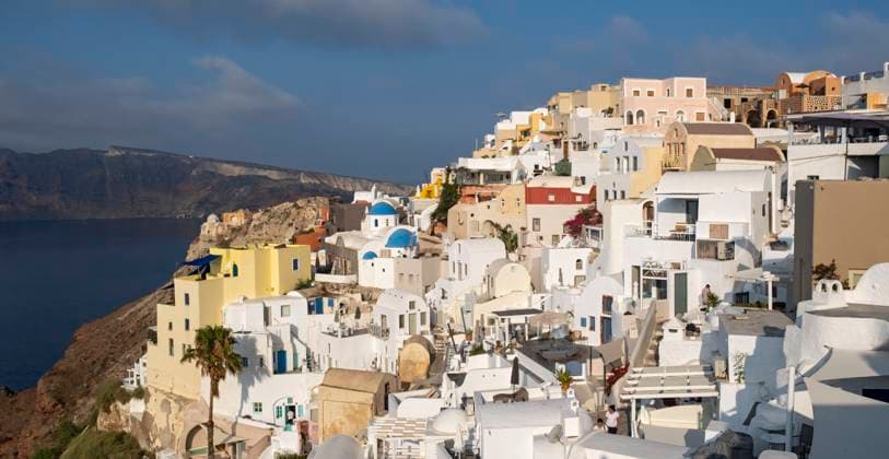Village of Oia, Santorini, Greece Panoramic view of village of Ia (Oia), Santorini (Thira), Greece. Copyright: (c)xPetrxSvarc.xAllxrightsxreserved. 60026_14_GRE23oia182