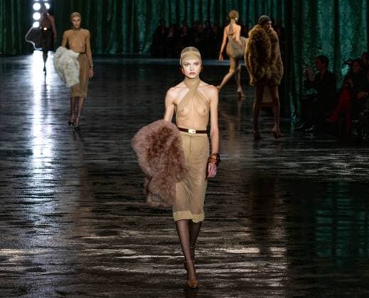 PARIS FASHION WEEK WOMEN WEAR FALL WINTER 24-25 SAINT LAURENT sylvie lefort MAXPPP - 27 02 2024 @sylvie Lefort Photography MAXPPP 27 02 2024 Models present creations from the Fall Winter 2024 25 Women wear collection by SAINT LAURENT – Directeur Artistique Anthony Vaccarello during the Paris Fashion Week, in Paris, France 26th february 2024. The presentation of the Women’s collections runs from 27th february to 5th March  Copyright: xMAXPPPxsylviexlefortx LFR202402282615 LFR202402282615