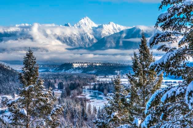 Fisher Peak  Copyright: x xAllxCanadaxPhotosx 1990-13860737