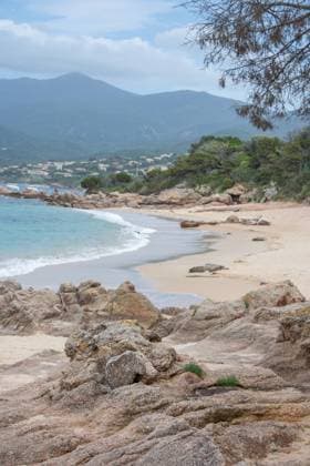 discovery of the island of beauty in southern Corsica, France discovery of the island of beauty in southern Corsica in May, France Copyright: xZoonar.com sebastienxhovaguimianx 17430862