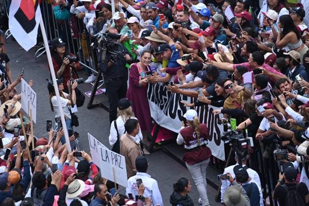 Beginning Campaign Of The Claudia Sheinbaum to contest the Presidency of Mexico March 1, 2024 in Mexico City, Mexico: Claudia Sheinbaum Pardo, candidate for the presidency of Mexico for the Let s Keep Making History coalition, greets her supporters upon arrival at her political rally for the start of her campaign at Zocalo of Mexico City . on March 1, 2024. In Mexico City, Mexico. (Photo by Marco Gonzalez Eyepix Group) Copyright: xMarcoxGonzalezx xEyepixxGroupx MTG_01032024_113261JPEG