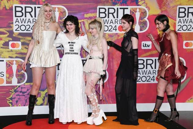Georgia Davies, Abigail Morris, Emily Roberts, Lizzie Mayland and Aurora Nishevci from The Last Dinner Party at the 44 BRIT Awards 2023 at the O2 Arena London, 02 03 2024 Foto:xS.xVasx xFuturexImagex brit_awards_4421