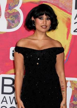 March 2, 2024, London, United Kingdom: Raye attends the BRIT Awards 2024 at the O2 London in Greenwich. London United Kingdom - ZUMAs197 20240302_aaa_s197_360 Copyright: xCatxMorleyx