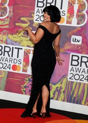 March 2, 2024, London, United Kingdom: Raye attends the BRIT Awards 2024 at the O2 London in Greenwich. London United Kingdom - ZUMAs197 20240302_aaa_s197_362 Copyright: xCatxMorleyx